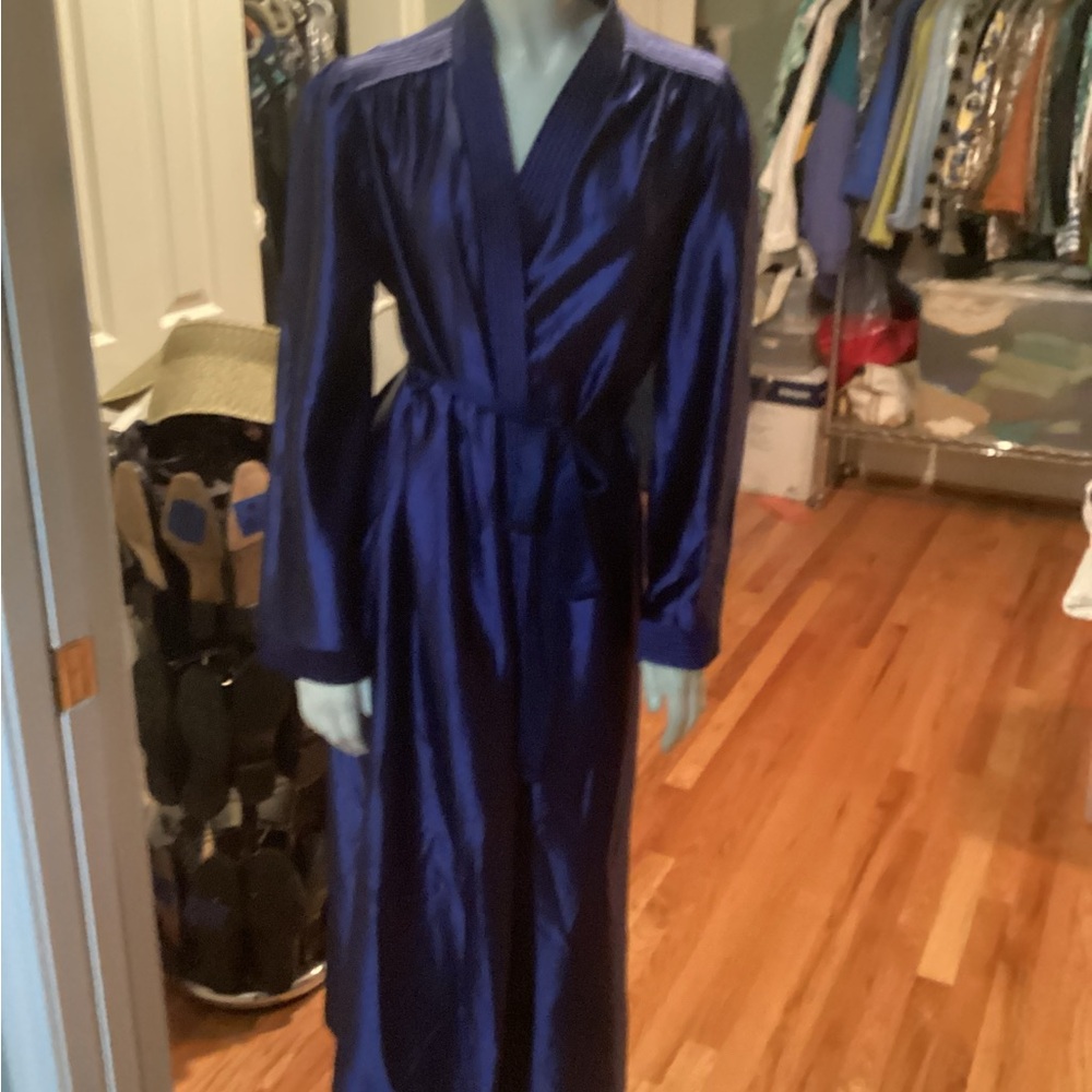 Navy Blue Robe - Picture 3 of 12